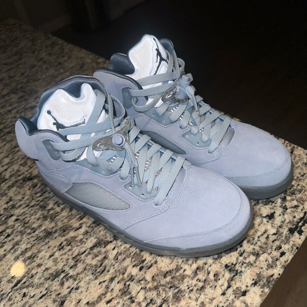 Jordan 5 Retro “Bluebird” Sneakers